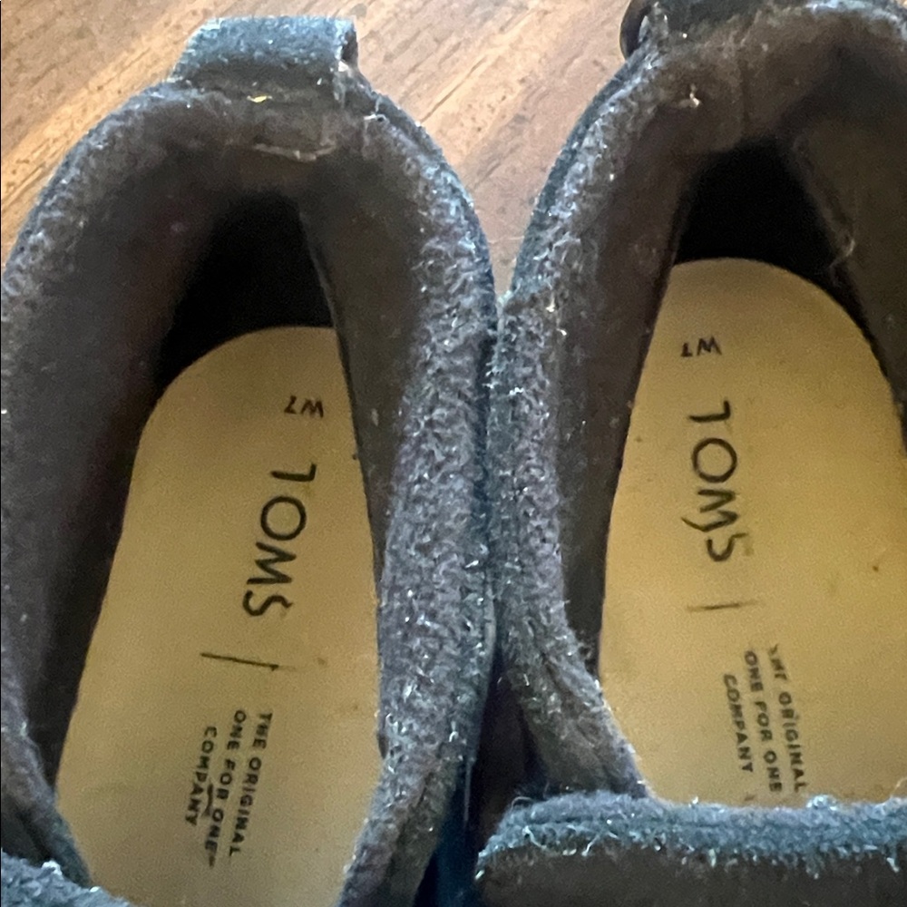 Toms Black and Tan Women Ankle Boots - Picture 2 of 7